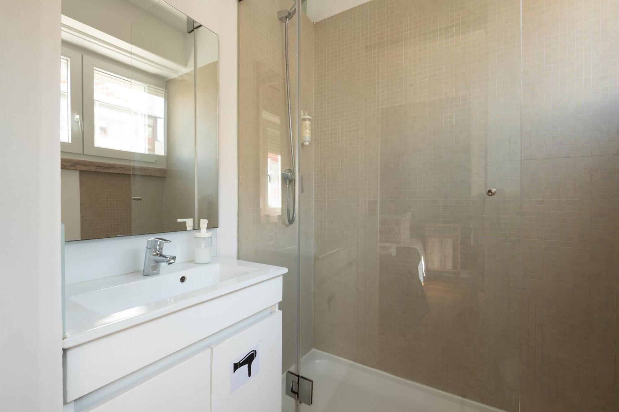 Dumont Lisbon Guesthouse Phòng bức ảnh